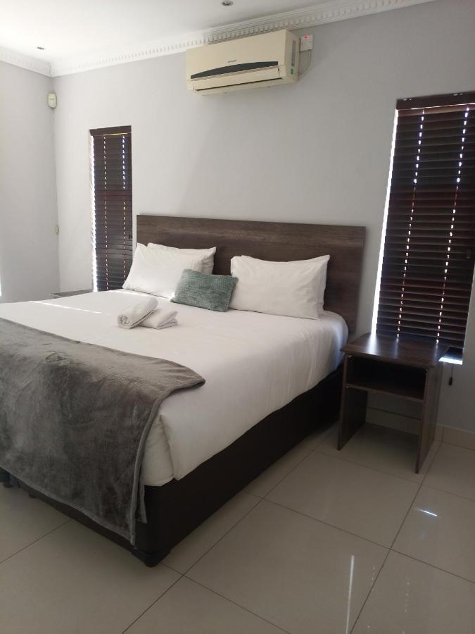 Olive Exclusive Villa Gaborone Kültér fotó